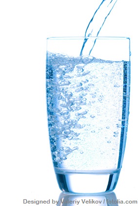 Trinkwasser im Glas